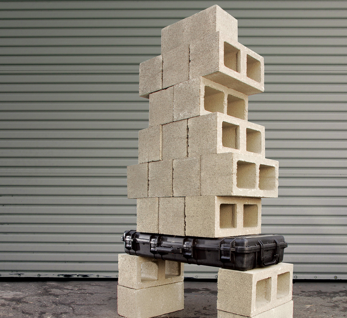 Оружейный кейс Pelican 1700 Protector - испытание на прочность