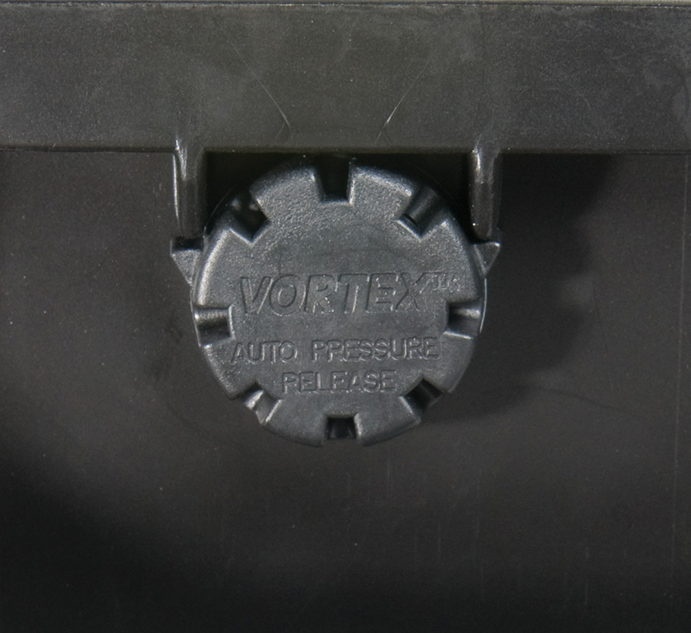 Атмосферный клапан сброса давления Vortex для полной водо- и пыленепроницаемости - кейсы Pelican